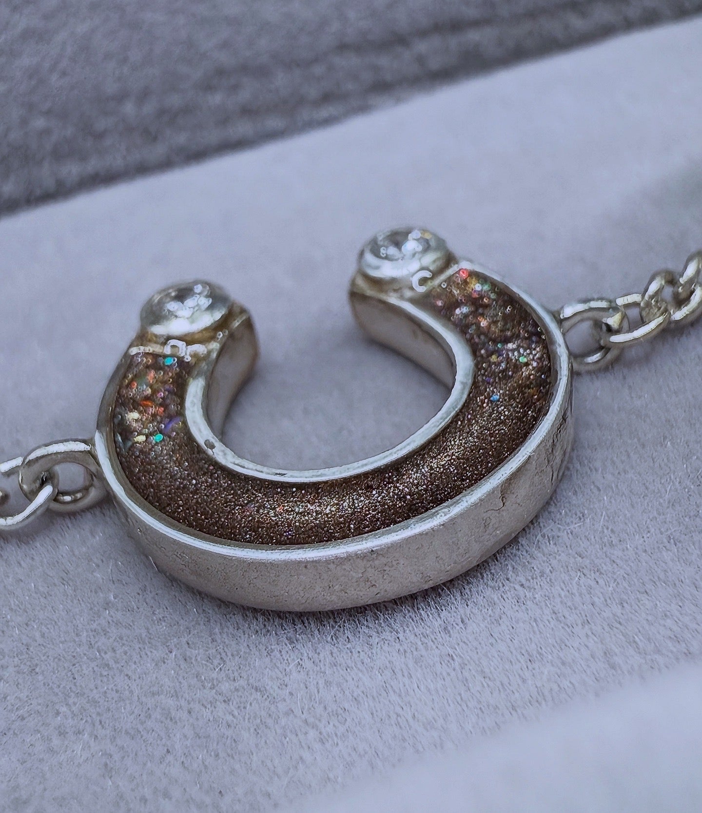 Silver Horseshoe Memorial Connector