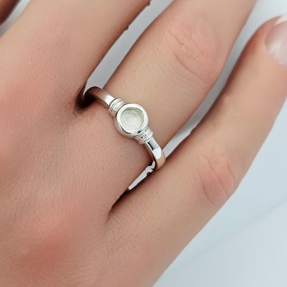 Sterling Silver Tapered Thick Trim Round Bezel Ring