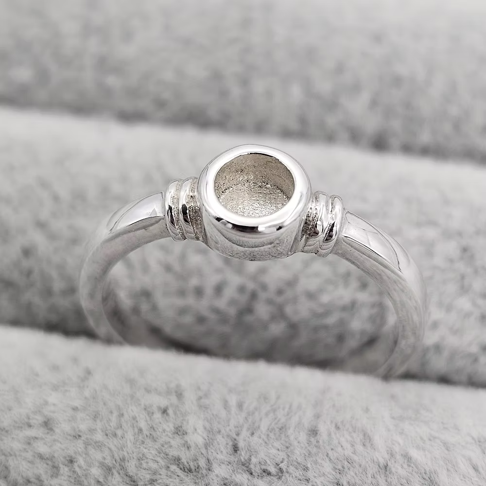 Sterling Silver Tapered Thick Trim Round Bezel Ring