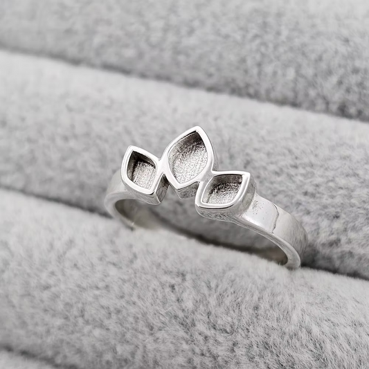 Sterling Silver Triple Leaf Marquise Ring
